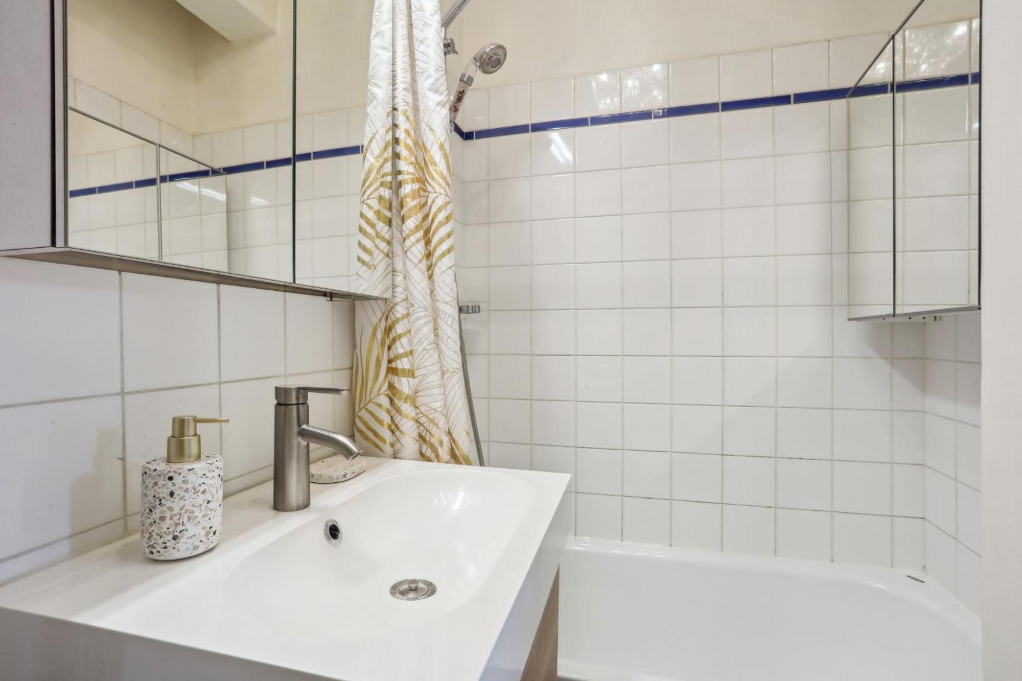 Eiffel Tower & Faubourg - 1br - Cityapartmentstay Appartement